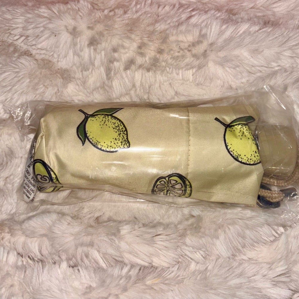 NEW Coach Lemon Print Garden Glade Yellow Multi UV Protection Mini Umbrella - Picture 7 of 13